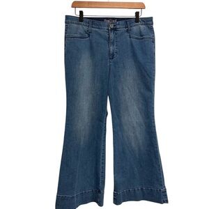 Wynne Denim Women’s Petite Flare Leg Jeans Cotton Blend Stretch